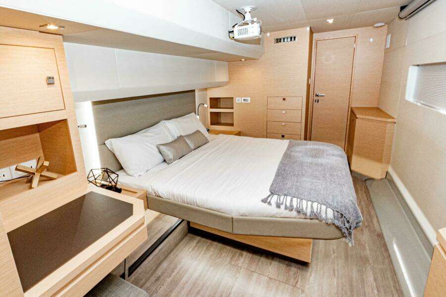 Libert e 44ft Fountaine Pajot Yacht For Sale Libert e 44ft Fountaine Pajot Yacht For Sale