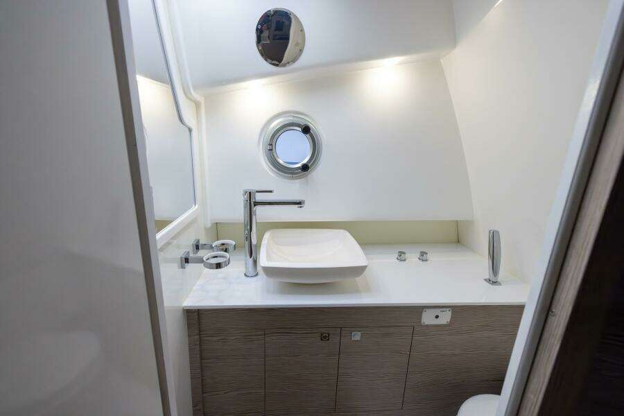 T T GYPZY 37ft Sacs Yacht For Sale
