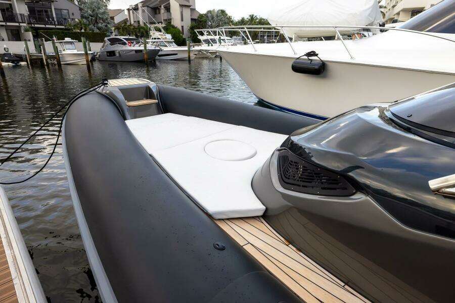 T T GYPZY 37ft Sacs Yacht For Sale