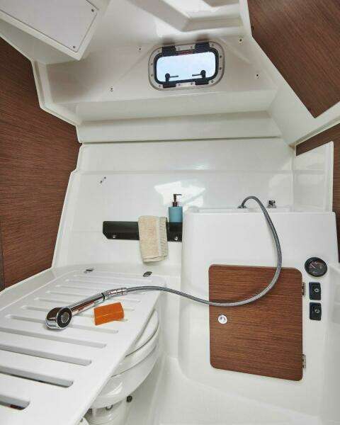 26ft Jeanneau Yacht For Sale