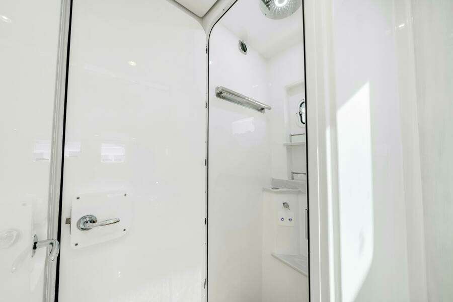56ft HCB Yacht For Sale
