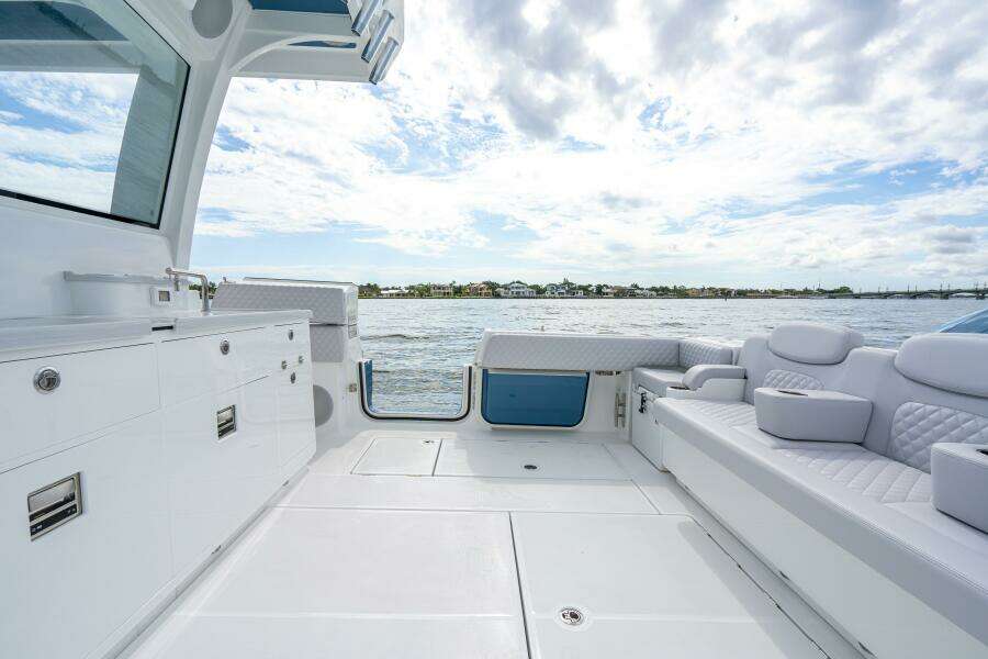 56ft HCB Yacht For Sale
