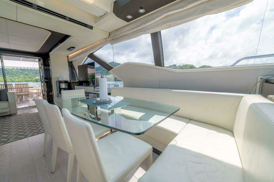 2017 Azimut 77 