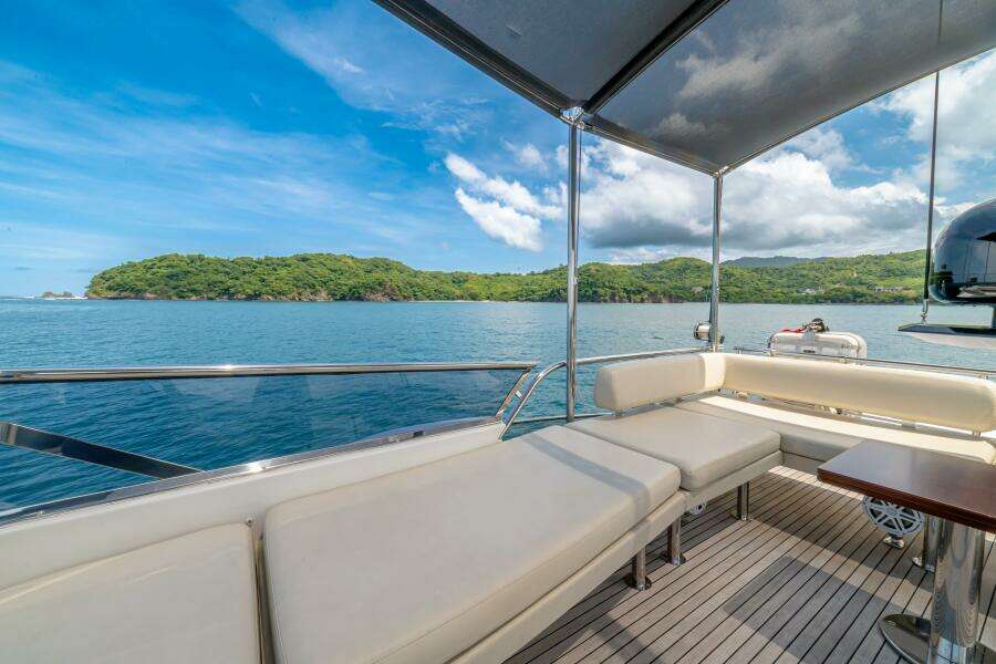 2017 Azimut 77 
