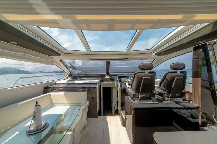 2017 Azimut 77 