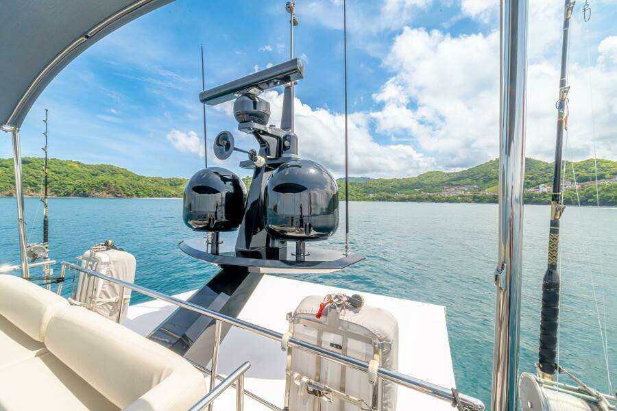 2017 Azimut 77 
