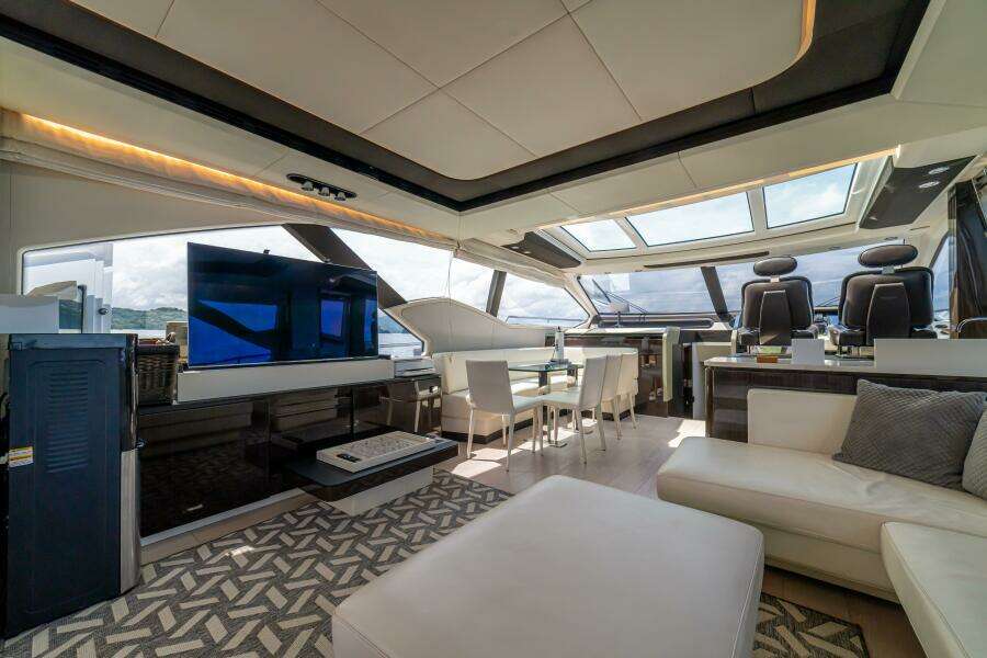 2017 Azimut 77 
