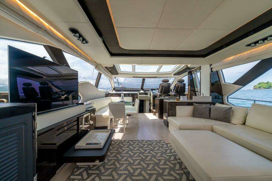 2017 Azimut 77 