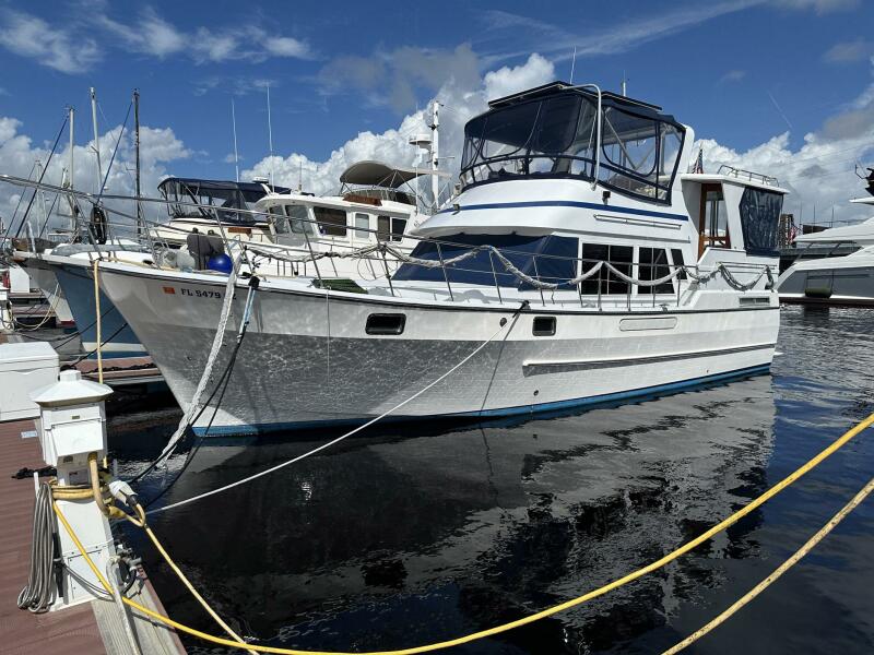 42' 2002 Novatec Sundeck