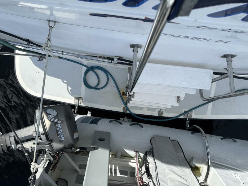 42' 2002 Novatec Sundeck