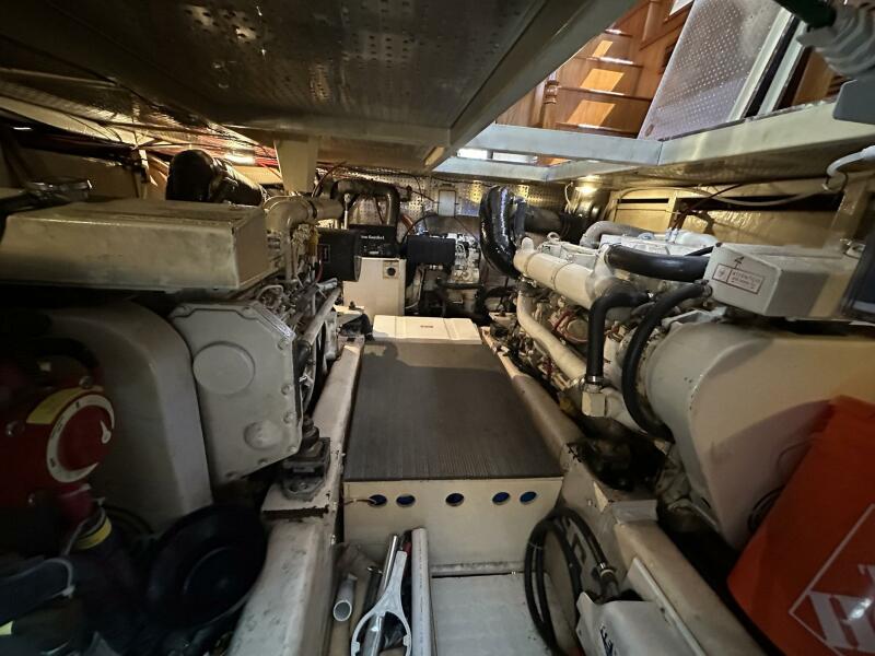 42' 2002 Novatec Sundeck