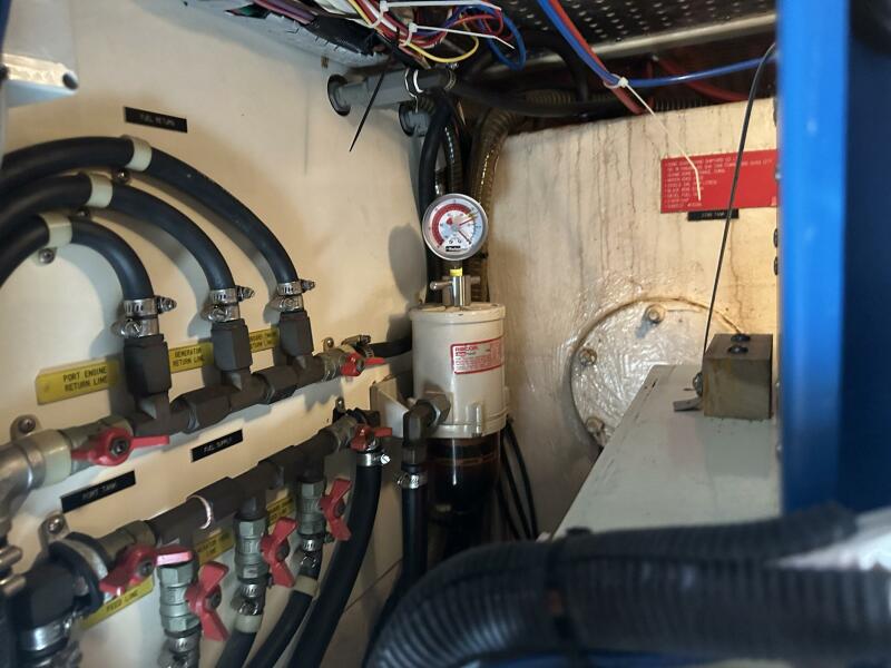 42' 2002 Novatec Sundeck