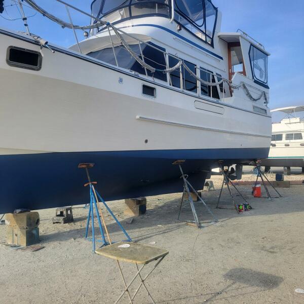42' 2002 Novatec Sundeck