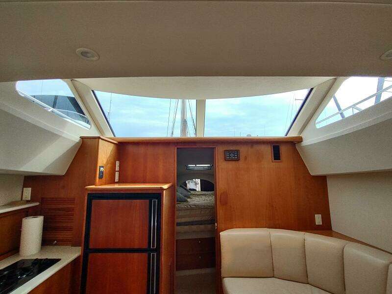 NO BAD DAYS 33ft Silverton Yacht For Sale