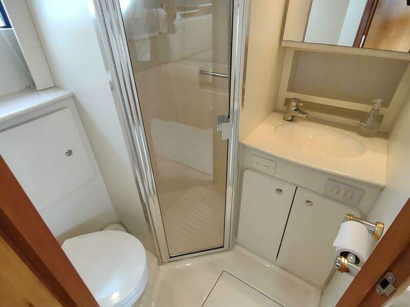 NO BAD DAYS 33ft Silverton Yacht For Sale