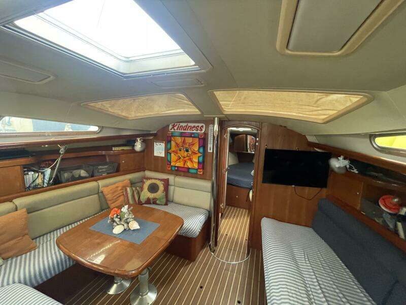 Role 44ft Hunter Yacht For Sale Role 44ft Hunter Yacht For Sale