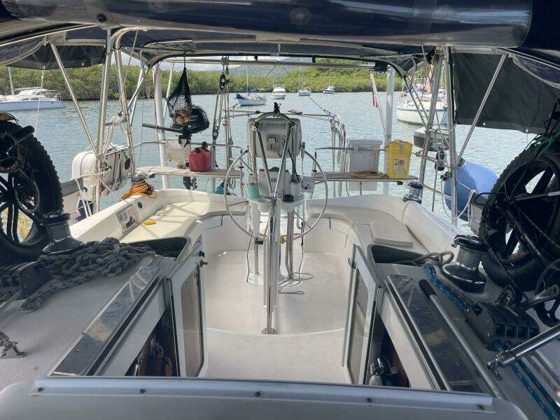 Role 44ft Hunter Yacht For Sale Role 44ft Hunter Yacht For Sale