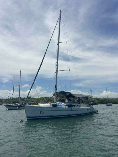 Role 44ft Hunter Yacht For Sale Role 44ft Hunter Yacht For Sale