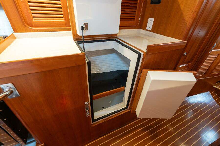 Solitude 54ft Passport Yacht For Sale