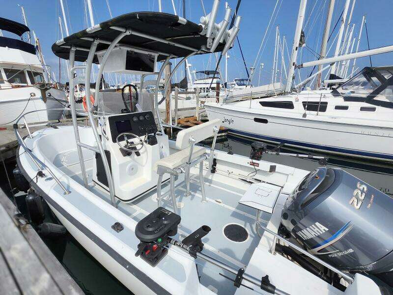 20ft Boston Whaler Yacht For Sale