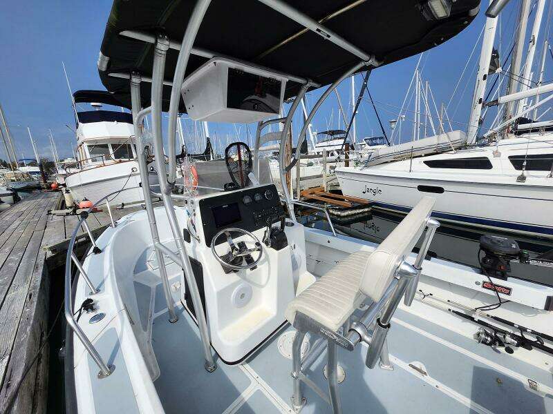 20ft Boston Whaler Yacht For Sale