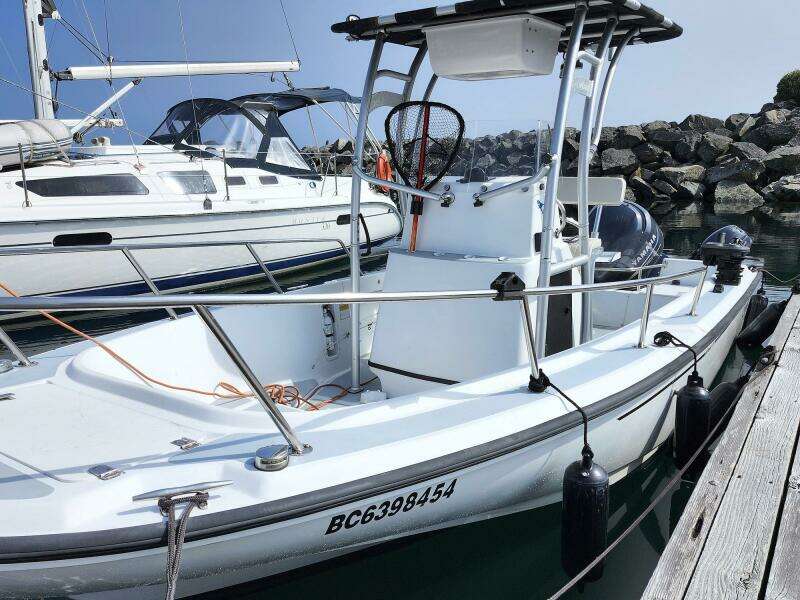 20ft Boston Whaler Yacht For Sale