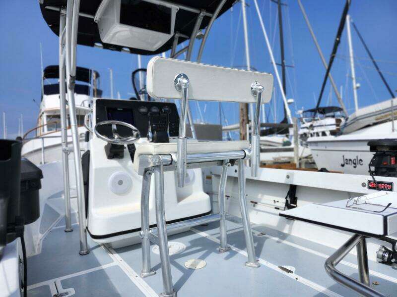 20ft Boston Whaler Yacht For Sale