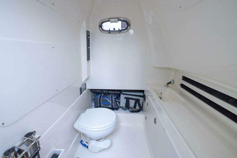 REEL DANCER 33ft Boston Whaler Yacht For Sale