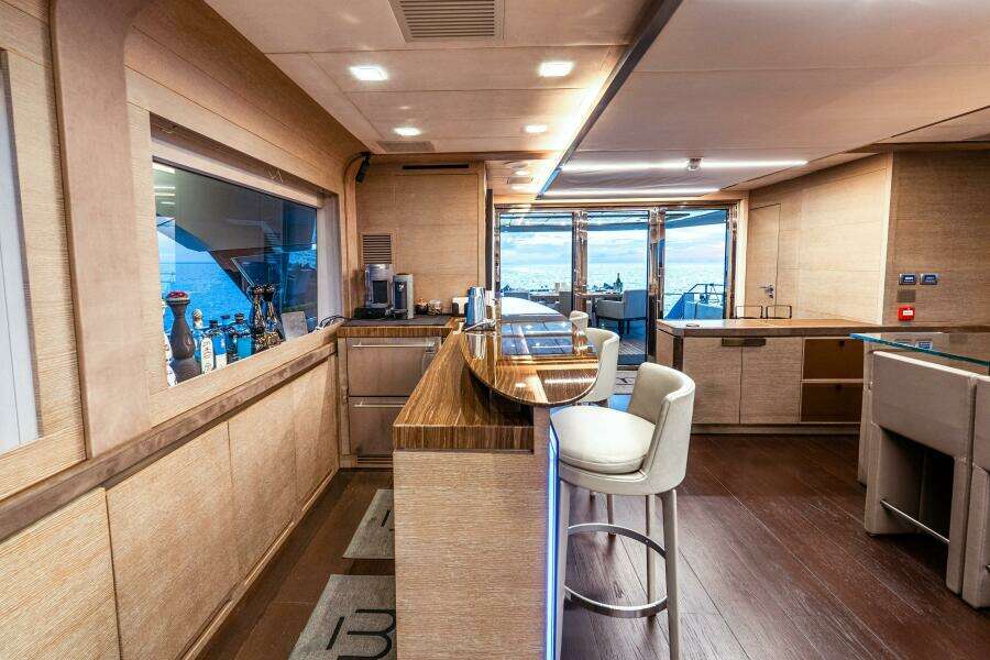 M 105ft Monte Carlo Yachts Yacht For Sale