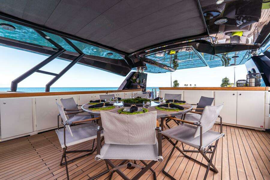 M 105ft Monte Carlo Yachts Yacht For Sale