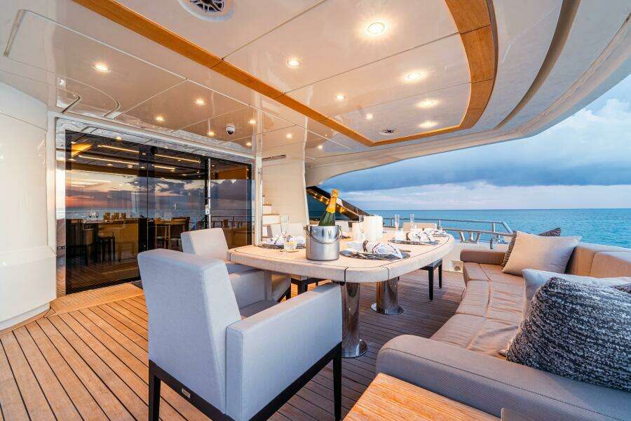 M 105ft Monte Carlo Yachts Yacht For Sale