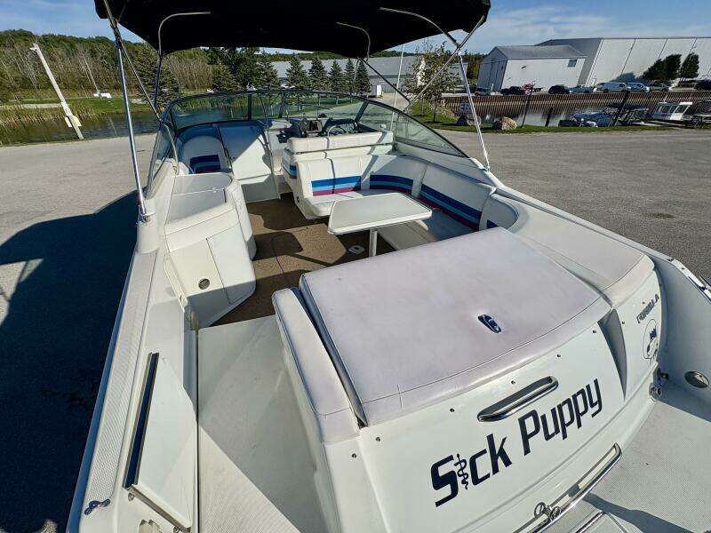 Sick Puppy 33ft Formula Yacht For Sale
