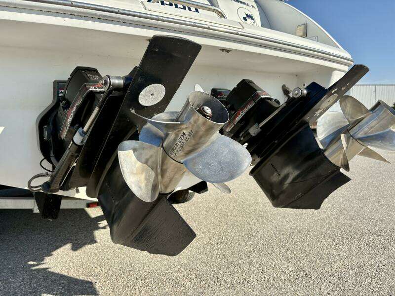Sick Puppy 33ft Formula Yacht For Sale
