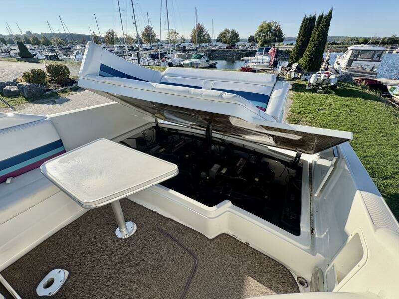 Sick Puppy 33ft Formula Yacht For Sale