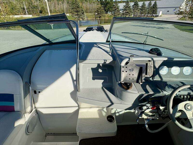 Sick Puppy 33ft Formula Yacht For Sale