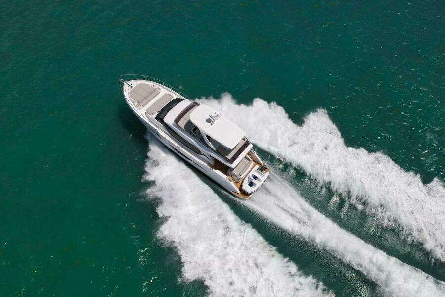 Macu 58ft Ferretti Yachts Yacht For Sale