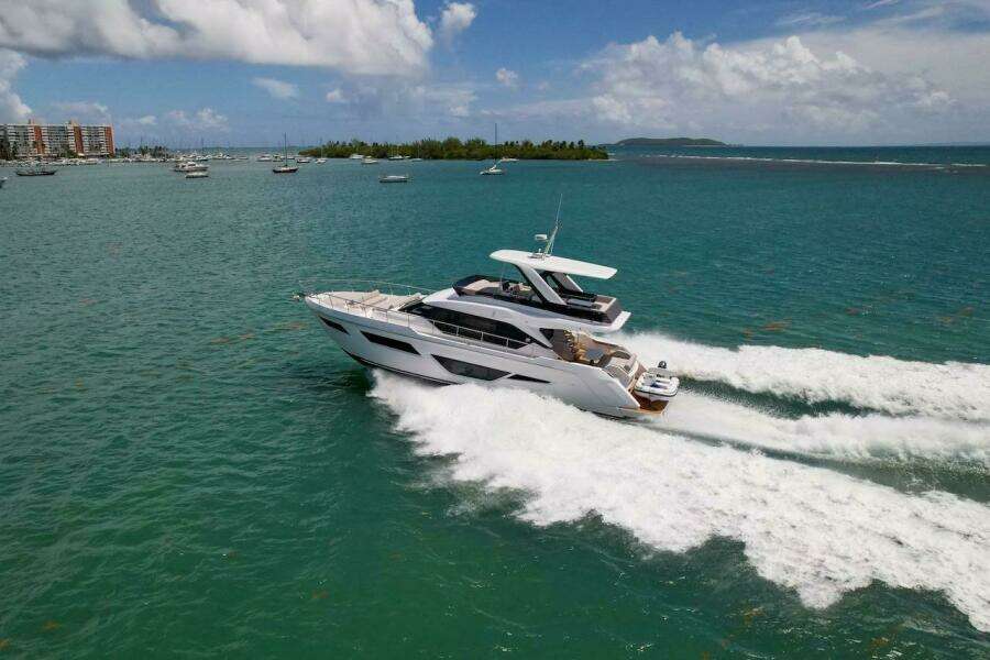 Macu 58ft Ferretti Yachts Yacht For Sale