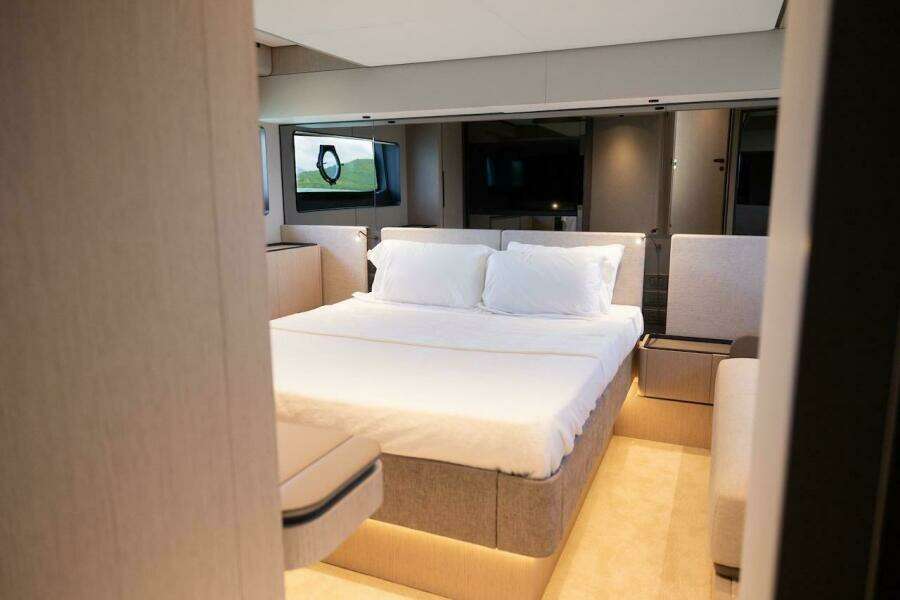 Macu 58ft Ferretti Yachts Yacht For Sale