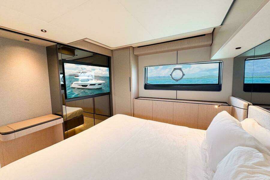 Macu 58ft Ferretti Yachts Yacht For Sale