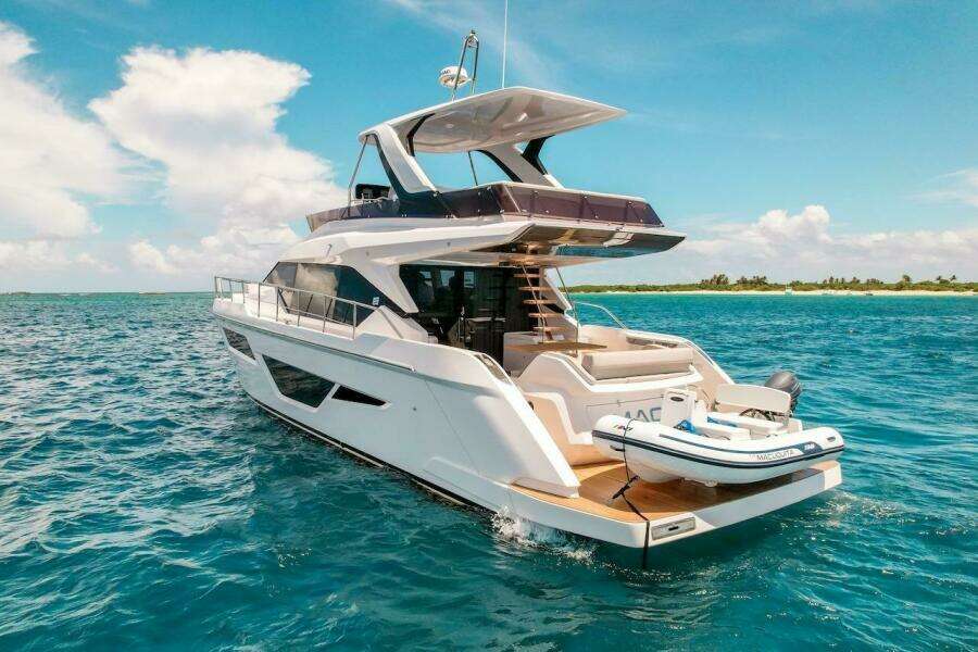 Macu 58ft Ferretti Yachts Yacht For Sale