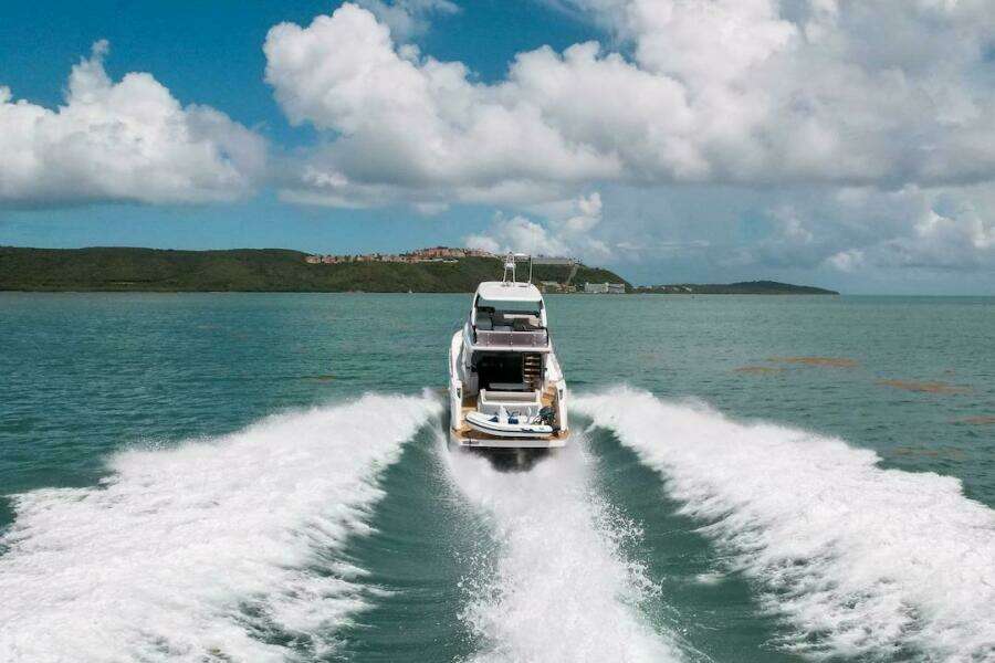 Macu 58ft Ferretti Yachts Yacht For Sale