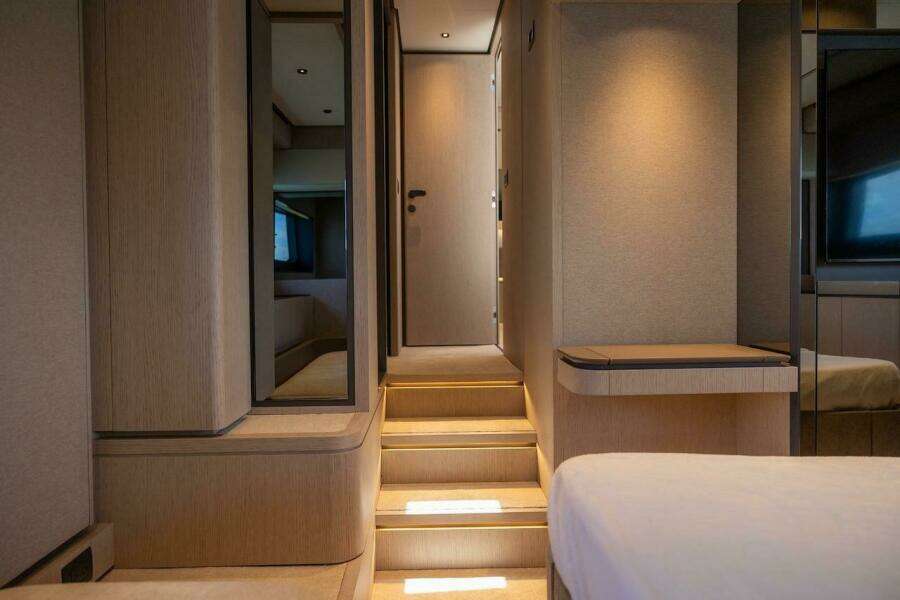 Macu 58ft Ferretti Yachts Yacht For Sale
