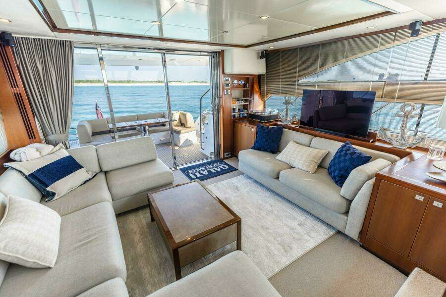 2011 Princess 64 'Harbor Story' - Salon