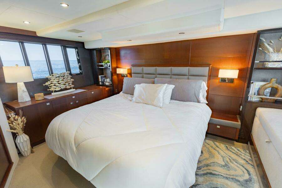 2011 Princess 64 'Harbor Story' - Master Stateroom