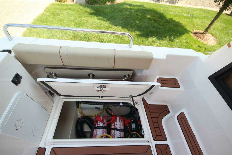LVL  IV 25ft Ranger Tugs Yacht For Sale