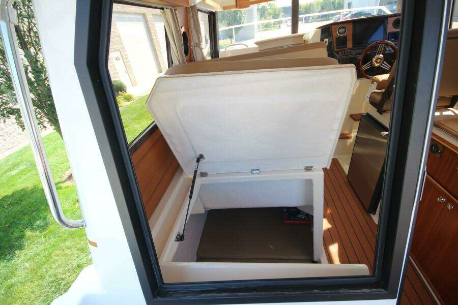 LVL  IV 25ft Ranger Tugs Yacht For Sale