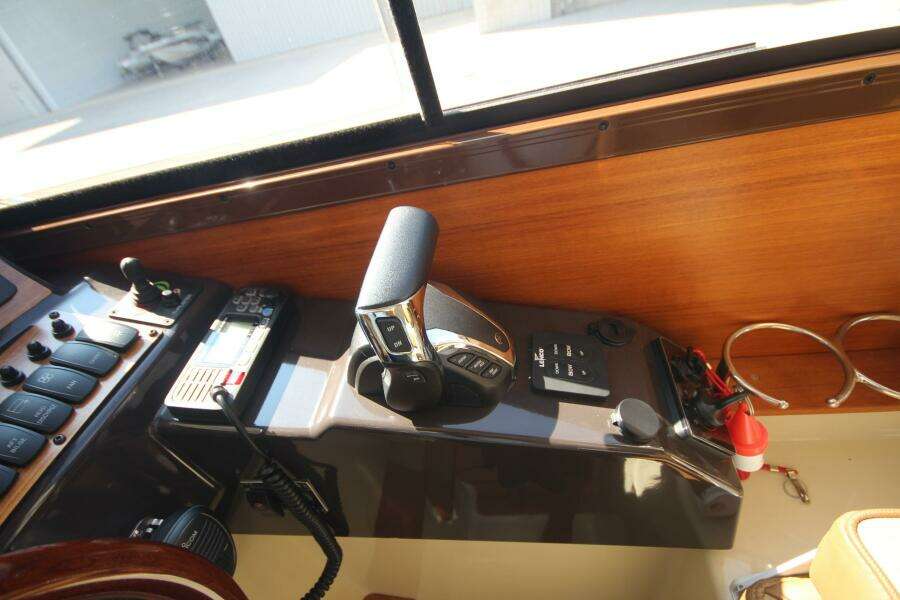 LVL  IV 25ft Ranger Tugs Yacht For Sale
