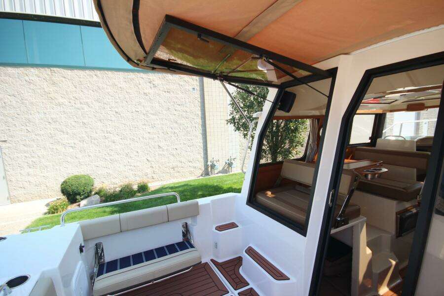 LVL  IV 25ft Ranger Tugs Yacht For Sale