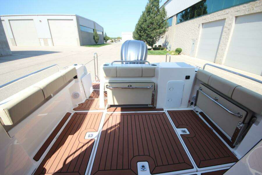 LVL  IV 25ft Ranger Tugs Yacht For Sale