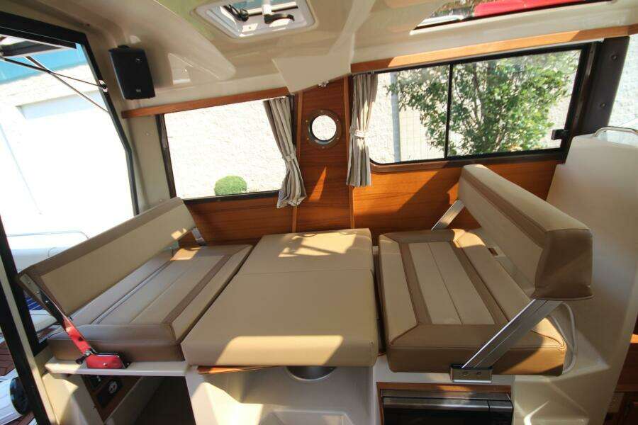LVL  IV 25ft Ranger Tugs Yacht For Sale
